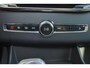 Volvo XC90 T8 Recharge AWD Ultra Bright - Luchtvering - Panorama/schuifdak - IntelliSafe Assist & Surround - 360º Camera - Bowers & Wilkins audio - Adaptieve LED koplampen - Verwarmde voorstoelen, stuur & achterbank - Parkeersensoren voor & achter - Elektr. bedienb. voorstoelen met geheugen - Geventileerde voorstoelen - Head up display - Draadloze tel. lader - Extra getint glas - 21' LMV