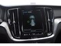 Volvo V60 T6 350PK Automaat Plus Dark / cruise control / Apple carplay / Elektrische stoelen met geheugen / Parkeersensoren met camera / Elektrische achterklep