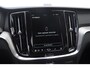 Volvo V60 T6 350PK Automaat Plus Dark / cruise control / Apple carplay / Elektrische stoelen met geheugen / Parkeersensoren met camera / Elektrische achterklep
