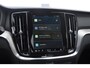 Volvo V60 T6 350PK Automaat Plus Dark / cruise control / Apple carplay / Elektrische stoelen met geheugen / Parkeersensoren met camera / Elektrische achterklep
