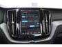 Volvo XC60 T6 350PK Plug-in hybrid AWD Ultra Black Edition / Navigatie / Adaptieve Cruise control / Head Up-Display / Panorama dak / Elektrische stoelen met geheugen / Stuurverwarming / Stoelverwarming v+a / 360 Camera /