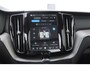 Volvo XC60 T6 350PK Plug-in hybrid AWD Ultra Black Edition / Navigatie / Adaptieve Cruise control / Head Up-Display / Panorama dak / Elektrische stoelen met geheugen / Stuurverwarming / Stoelverwarming v+a / 360 Camera /