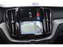 Volvo XC60 T6 350PK Plug-in hybrid AWD Ultra Black Edition / Navigatie / Adaptieve Cruise control / Head Up-Display / Panorama dak / Elektrische stoelen met geheugen / Stuurverwarming / Stoelverwarming v+a / 360 Camera /
