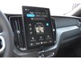Volvo XC60 T6 350PK Automaat AWD Plus Black Edition / Elektrisch bedienbare voorstoelen met geheugen/ Stoelverwarming/ Stuurverwarming/ Harman Kardon audio/ 360 Camera/