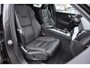 Volvo XC60 T6 350PK Automaat Plug-in hybrid AWD Plus Dark Long range / Adaptieve cruise control / Panoramadak / Apple carplay / Parkeersensoren met 360 camera / Elektrische achterklep / Elektrische stoelen met geheugen / Stoel en stuurwielverwarming