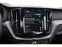 Volvo XC60 T6 350PK Automaat Plug-in hybrid AWD Plus Dark Long range / Adaptieve cruise control / Panoramadak / Apple carplay / Parkeersensoren met 360 camera / Elektrische achterklep / Elektrische stoelen met geheugen / Stoel en stuurwielverwarming