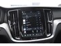 Volvo V60 T6 350PK Automaat AWD Plus Dark / Adaptive cruise control / Elektrische stoelen / Harman Kardon audio / Trekhaak / Pilot assist / BLIS / Stoel en stuur verwarming / Elektrische achterklep / Parkeersensoren met 360 camera / Google infotainment