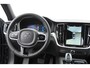 Volvo V60 T6 350PK Automaat AWD Plus Dark / Adaptive cruise control / Elektrische stoelen / Harman Kardon audio / Trekhaak / Pilot assist / BLIS / Stoel en stuur verwarming / Elektrische achterklep / Parkeersensoren met 360 camera / Google infotainment