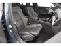 Volvo V60 T6 350PK Automaat AWD Plus Dark / Adaptive cruise control / Elektrische stoelen / Harman Kardon audio / Trekhaak / Pilot assist / BLIS / Stoel en stuur verwarming / Elektrische achterklep / Parkeersensoren met 360 camera / Google infotainment