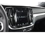 Volvo V60 T6 350PK Automaat Recharge AWD R-Design Long Range / Panoramadak / Trekhaak / Harman Kardon / 19'' velgen / Getint glas / Leder bekleed dashboard / Adaptive Cruise Control /  BLIS