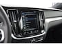 Volvo V60 T6 350PK Automaat Recharge AWD R-Design Long Range / Panoramadak / Trekhaak / Harman Kardon / 19'' velgen / Getint glas / Leder bekleed dashboard / Adaptive Cruise Control /  BLIS