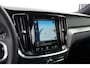 Volvo V60 T6 350PK Automaat Recharge AWD R-Design Long Range / Panoramadak / Trekhaak / Harman Kardon / 19'' velgen / Getint glas / Leder bekleed dashboard / Adaptive Cruise Control /  BLIS