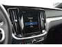 Volvo V60 T6 350PK Automaat Recharge AWD R-Design Long Range / Panoramadak / Trekhaak / Harman Kardon / 19'' velgen / Getint glas / Leder bekleed dashboard / Adaptive Cruise Control /  BLIS