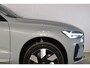 Volvo XC60 T6 350PK Automaat Plug-in Hybrid AWD Ultra Dark / Navigatie / Luchtvering / 360 Camera / Adaptieve Cruise Control / Stuurverwarming / Stoelverwarming v+a / Elektr. Achterklep / Schuifdak / Trekhaak