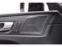 Volvo XC60 T6 350PK Automaat Plug-in Hybrid AWD Ultra Dark / Navigatie / Luchtvering / 360 Camera / Adaptieve Cruise Control / Stuurverwarming / Stoelverwarming v+a / Elektr. Achterklep / Schuifdak / Trekhaak