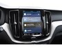 Volvo XC60 T6 350PK Automaat Plug-in Hybrid AWD Ultra Dark / Navigatie / Luchtvering / 360 Camera / Adaptieve Cruise Control / Stuurverwarming / Stoelverwarming v+a / Elektr. Achterklep / Schuifdak / Trekhaak