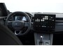 Lynk & Co 01 276PK Automaat Core / Adaptieve cruise control / Stoel - en stuurwielverarming / Parkeersensoren met camera / Apple carplay / Trekhaak / Metallic lak / 19" lichtmetalen velgen