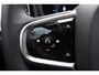 Volvo V60 T6 350PK Automaat Plug-in hybrid AWD Plus Dark / Navigatie / 360 Camera / Harman Kardon / Stuur & Stoelverwarming / LM Velgen / Trekhaak