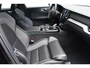 Volvo V60 T6 350PK Automaat Plug-in hybrid AWD Plus Dark / Navigatie / 360 Camera / Harman Kardon / Stuur & Stoelverwarming / LM Velgen / Trekhaak