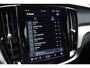 Volvo V60 T6 350PK Automaat Plug-in hybrid AWD Plus Dark / Navigatie / 360 Camera / Harman Kardon / Stuur & Stoelverwarming / LM Velgen / Trekhaak