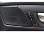 Volvo V60 T6 350PK Automaat Plug-in hybrid AWD Plus Dark / Navigatie / 360 Camera / Harman Kardon / Stuur & Stoelverwarming / LM Velgen / Trekhaak