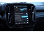 Volvo EC40 252PK Automaat Single Ext. Range Plus / Modeljaar 2026 / Adaptive cruise control / Pilot assist / BLIS / Stoel en stuur verwarming / Elektrische achterklep / Parkeersensoren met camera / Google infotainment / Panoramadak