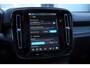 Volvo EC40 252PK Automaat Single Ext. Range Plus / Modeljaar 2026 / Adaptive cruise control / Pilot assist / BLIS / Stoel en stuur verwarming / Elektrische achterklep / Parkeersensoren met camera / Google infotainment / Panoramadak
