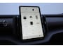 Volvo EX30 Cross Country 428PK Automaat Twin Motor Performance Ultra 69 kWh / Adaptieve cruise control/ Panoramadak/ BLIS/ Parkeersensoren met 360 camera / Getint Glas / Stoel en stuurwielverwarming / Elektrische stoelen / Apple carplay / Elektrische achterklep / Keyless entry