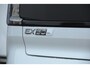 Volvo EX30 Cross Country 428PK Automaat Twin Motor Performance Ultra 69 kWh / Adaptieve cruise control/ Panoramadak/ BLIS/ Parkeersensoren met 360 camera / Getint Glas / Stoel en stuurwielverwarming / Elektrische stoelen / Apple carplay / Elektrische achterklep / Keyless entry
