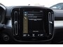 Volvo XC40 T4 211PK Automaat Core Bright / Apple carplay / Parkeersensoren met camera / Stoelverwarming / Elektrische achterklep / Keyless entry / Parkeersensoren met camera