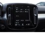 Volvo XC40 T4 211PK Automaat Core Bright / Apple carplay / Parkeersensoren met camera / Stoelverwarming / Elektrische achterklep / Keyless entry / Parkeersensoren met camera