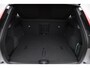 Volvo EX40 252PK Single Motor Extended Range 82 kWh Plus / Lounge Pakket / Extra getint glas / 360 Camera / 20'' velgen / Panoramadak / Zwart dak