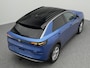 Volkswagen T-Roc Life First Edition 1.5 eTSI 116 PK | Trekhaak | Stuur & Stoelverwarming | Navigatie |