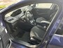 Peugeot 208 1.2 Turbo 110PK Allure | Panorama dak | JBL Audio | Navigatie | Parkeersensoren voor + achter | Trekhaak 1150KG | Cruise control | Climate control | Mooie Complete uitvoering.
