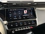 Peugeot 408 1.6 HYbrid GT 180 EAT8 Alcantara bekleding | Achteruitrijcamera camera | Adeptieve cruise control | Standkachel | Elektrische achterklep | Keyless | Stuurwiel verwarmig |