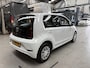 Volkswagen Up! 1.0 MPI 65PK Up! | Airco | Bluetooth | Telefoonsteun | NAP | Rijklaar prijs!