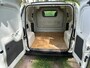 Fiat Fiorino 1.3 MJ Basis APK 06-12-2026 Koppeling niet goed.