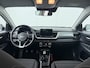 Kia Stonic 1.0 T-GDi MHEV DynamicLine - Navigatie - Achteruitrijcamera - Trekhaak - Apple Carplay/Android Auto - Fabrieksgarantie t/m 27-09-20230