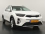 Kia Stonic 1.0 T-GDi MHEV DynamicLine - Navigatie - Achteruitrijcamera - Trekhaak - Apple Carplay/Android Auto - Fabrieksgarantie t/m 27-09-20230