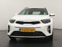 Kia Stonic 1.0 T-GDi MHEV DynamicLine - Navigatie - Achteruitrijcamera - Trekhaak - Apple Carplay/Android Auto - Fabrieksgarantie t/m 27-09-20230