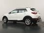 Kia Stonic 1.0 T-GDi MHEV DynamicLine - Navigatie - Achteruitrijcamera - Trekhaak - Apple Carplay/Android Auto - Fabrieksgarantie t/m 27-09-20230