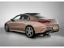 Mercedes-Benz CLA 180 Business Solution AMG | Panoramadak | 5 spaaks lichtmetalen | Navigatie | Parking support Inclusief 24 maanden MB Certified garantie voor Europa.