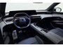 Peugeot 5008 1.2 Hybrid 145 GT | Automaat | Achteruitrijcamera | Apple carplay | Electronic climate control | Navigatie systeem full map | Voorstoelen en stuurwiel verwarmd
