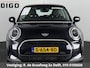 MINI Cooper 3-Deurs 1.5 Sports Classic Automaat | Apple Carplay & AndroidAUTO | Parkeersensoren | 1e eigenaar |