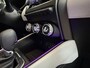 Renault Clio 1.0 TCe 92pk Aut | Intens | Groot Navi | Bose | 17" | Dode hoek | 360 | Stoel & Stuur verwarming | Volledig Renault Dealer onderhouden!
