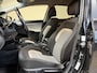 Kia Ceed cee'd Sportswagon 1.6 GDI AUT DynamicLine | Navi | Stoel & Stuur verwarming | Camera | PDC V+A | 16" | Keurig netjes onderhouden!