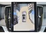 Volvo XC90 T8 Recharge AWD Ultra Bright - Luchtvering - Panorama/schuifdak - IntelliSafe Assist & Surround - 360º Camera - Bowers & Wilkins audio - Adaptieve LED koplampen - Verwarmde voorstoelen, stuur & achterbank - Parkeersensoren voor & achter - Elektr. bedienb. voorstoelen met geheugen - Geventileerde voorstoelen - Head up display - Draadloze tel. lader - Extra getint glas - 21' LMV