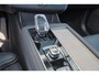 Volvo XC90 T8 Recharge AWD Ultra Bright - Luchtvering - Panorama/schuifdak - IntelliSafe Assist & Surround - 360º Camera - Bowers & Wilkins audio - Adaptieve LED koplampen - Verwarmde voorstoelen, stuur & achterbank - Parkeersensoren voor & achter - Elektr. bedienb. voorstoelen met geheugen - Geventileerde voorstoelen - Head up display - Draadloze tel. lader - Extra getint glas - 21' LMV