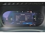 Volvo XC90 T8 Recharge AWD Ultra Bright - Luchtvering - Panorama/schuifdak - IntelliSafe Assist & Surround - 360º Camera - Bowers & Wilkins audio - Adaptieve LED koplampen - Verwarmde voorstoelen, stuur & achterbank - Parkeersensoren voor & achter - Elektr. bedienb. voorstoelen met geheugen - Geventileerde voorstoelen - Head up display - Draadloze tel. lader - Extra getint glas - 21' LMV