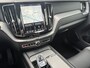 Volvo XC60 2.0 T6 350 Pk Plug-in hybrid AWD Plus Dark Long Range Navigatie Panoramadak 21 Inch Velgen Harman Kardon Audio Stoelverwarming Stuurverwarming Pilot Assist ACC Adaptieve Cruise Control Elektrische Stoelen Camera Extra Getint Glas 1e Eigenaar